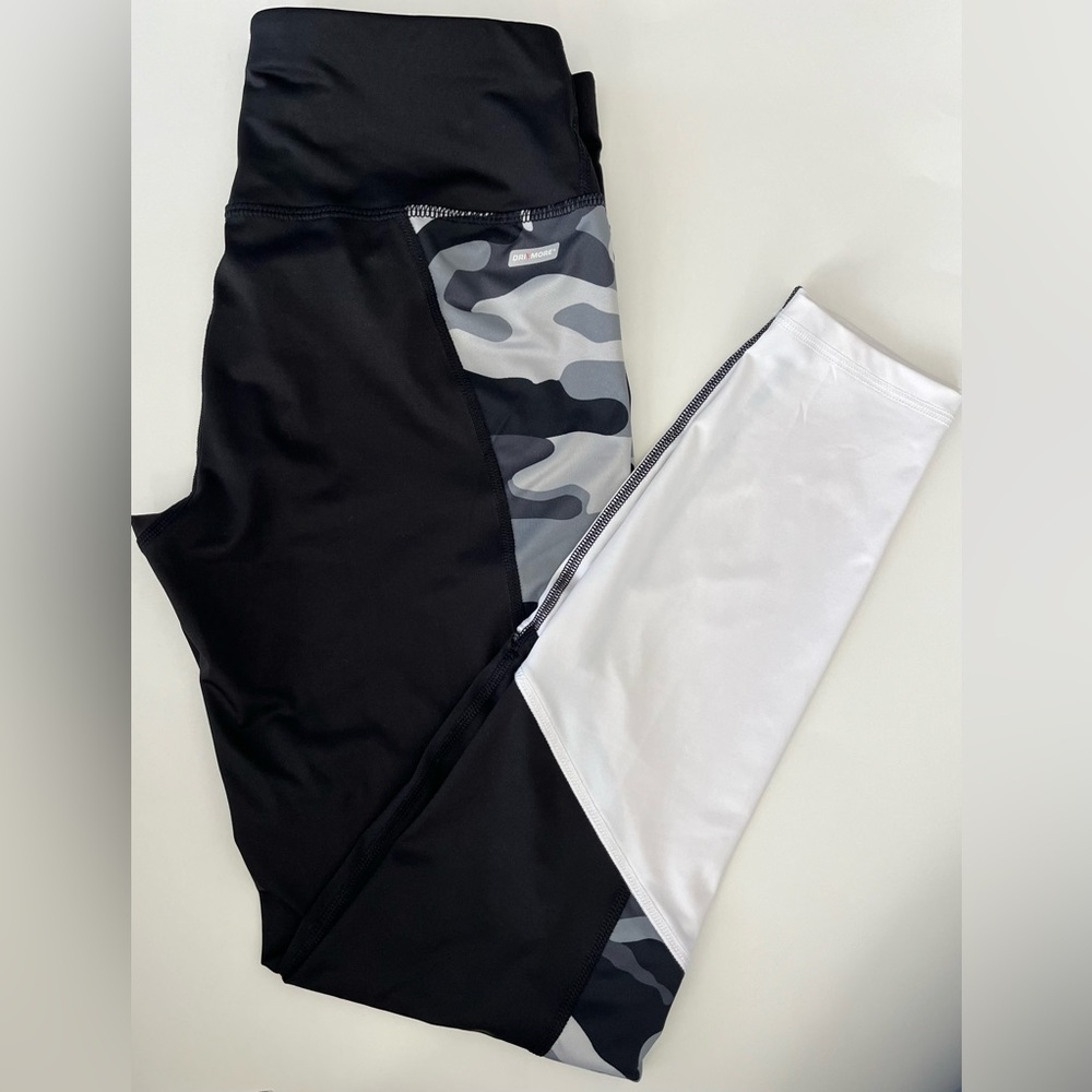 Danskin Now Active Wear Leggings Size S (4-6)